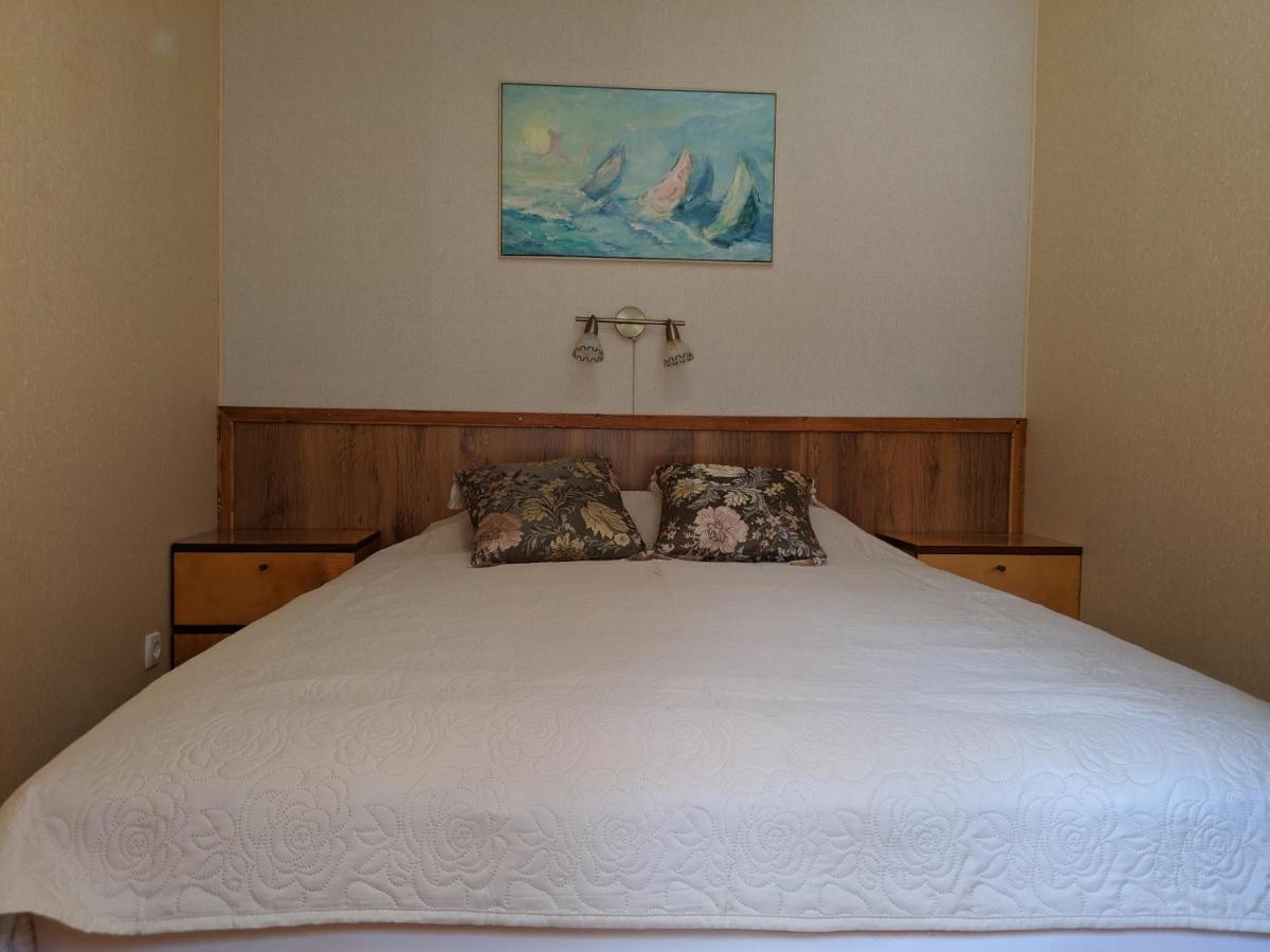 Paerna Guesthouse & Apartments Kuressaare Dış mekan fotoğraf