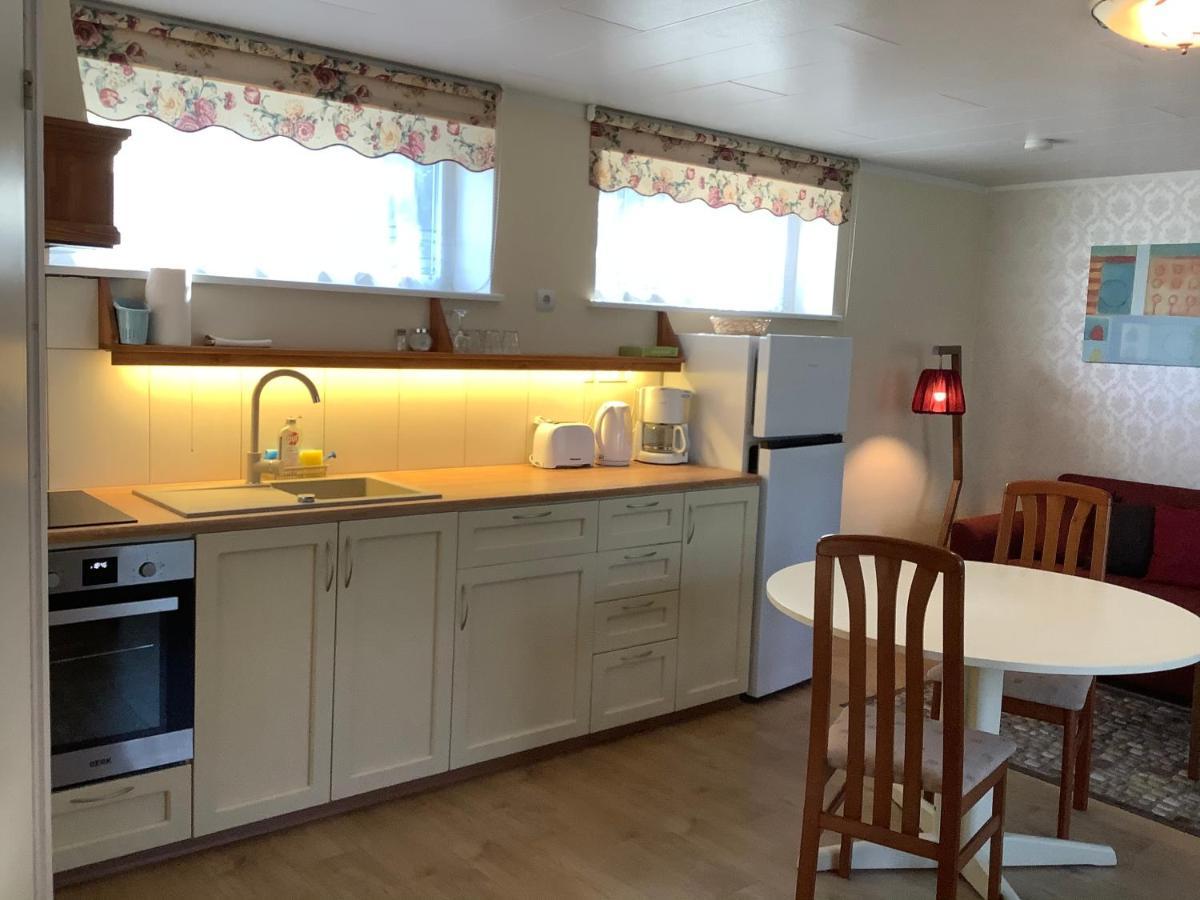 Paerna Guesthouse & Apartments Kuressaare Dış mekan fotoğraf