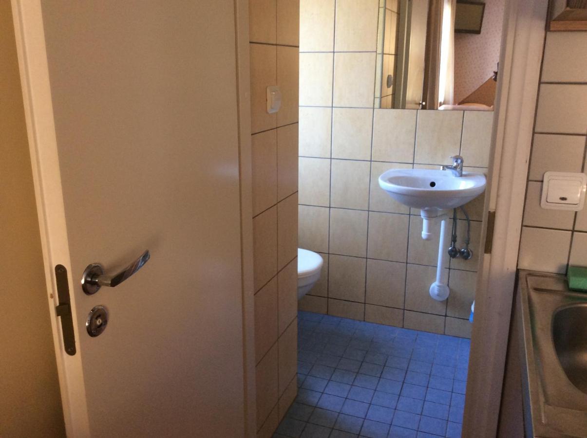Paerna Guesthouse & Apartments Kuressaare Dış mekan fotoğraf