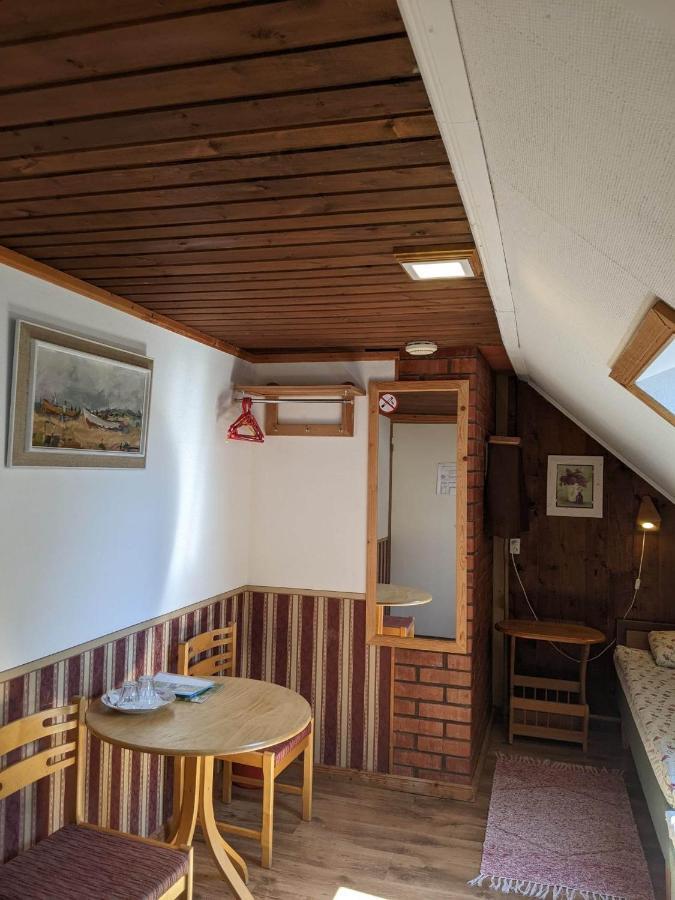 Paerna Guesthouse & Apartments Kuressaare Dış mekan fotoğraf