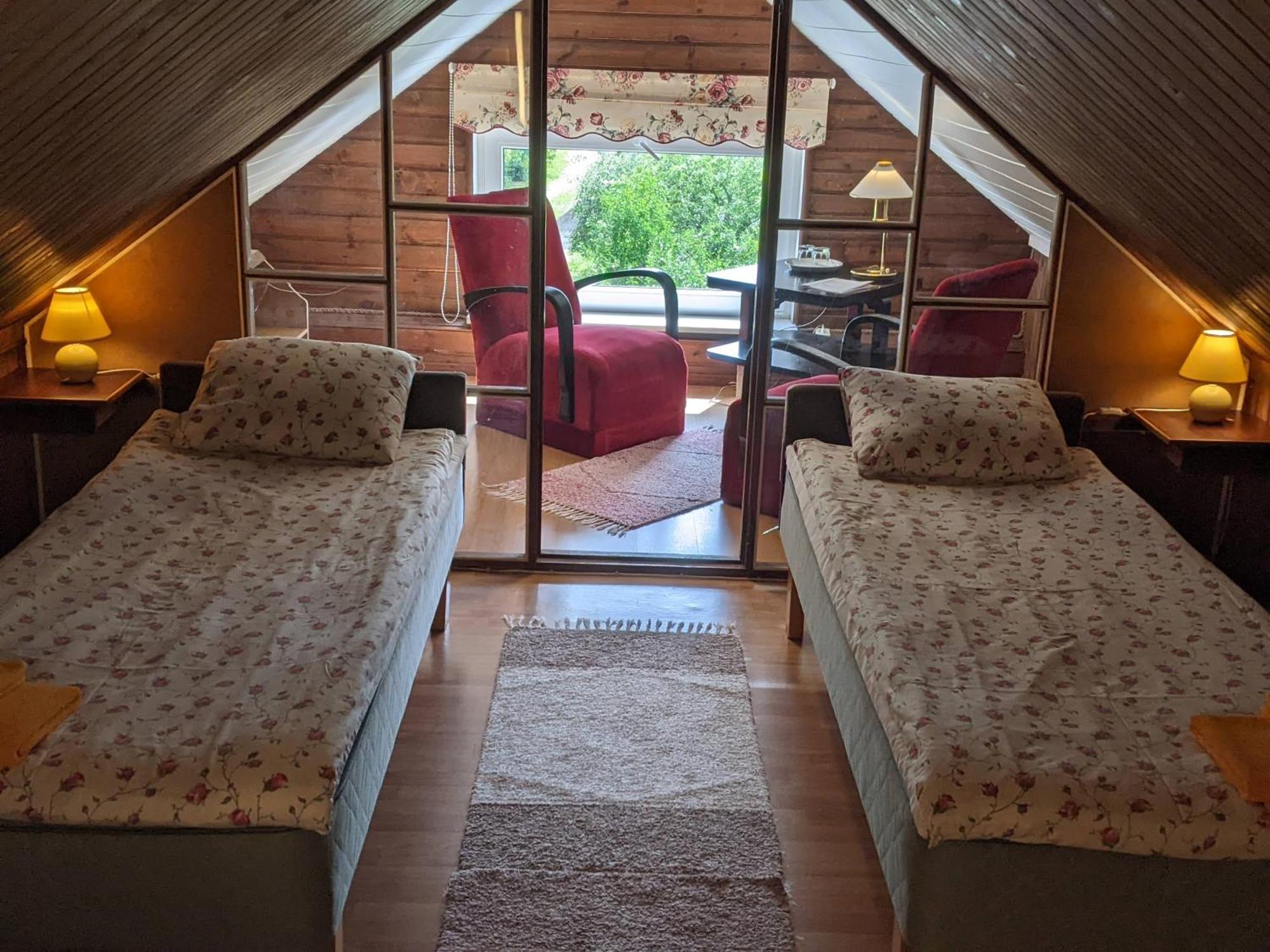 Paerna Guesthouse & Apartments Kuressaare Dış mekan fotoğraf