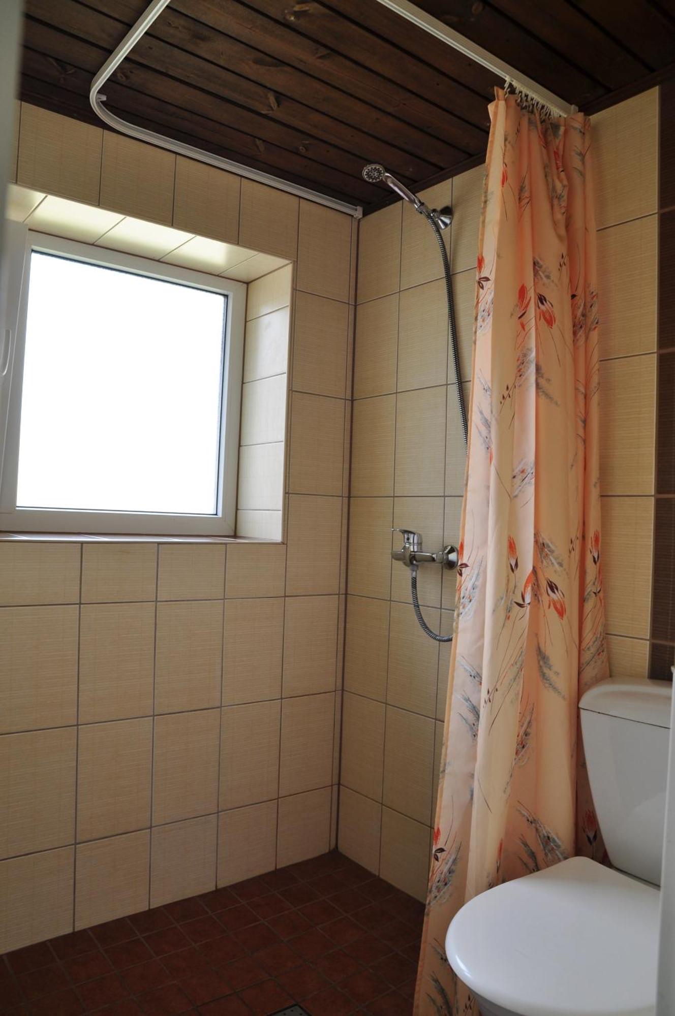 Paerna Guesthouse & Apartments Kuressaare Oda fotoğraf