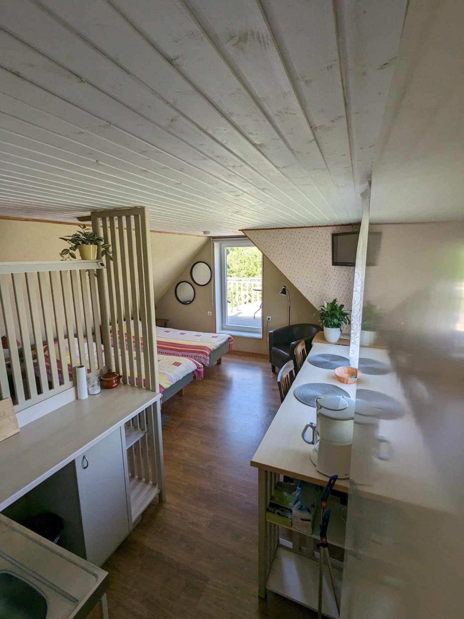Paerna Guesthouse & Apartments Kuressaare Dış mekan fotoğraf
