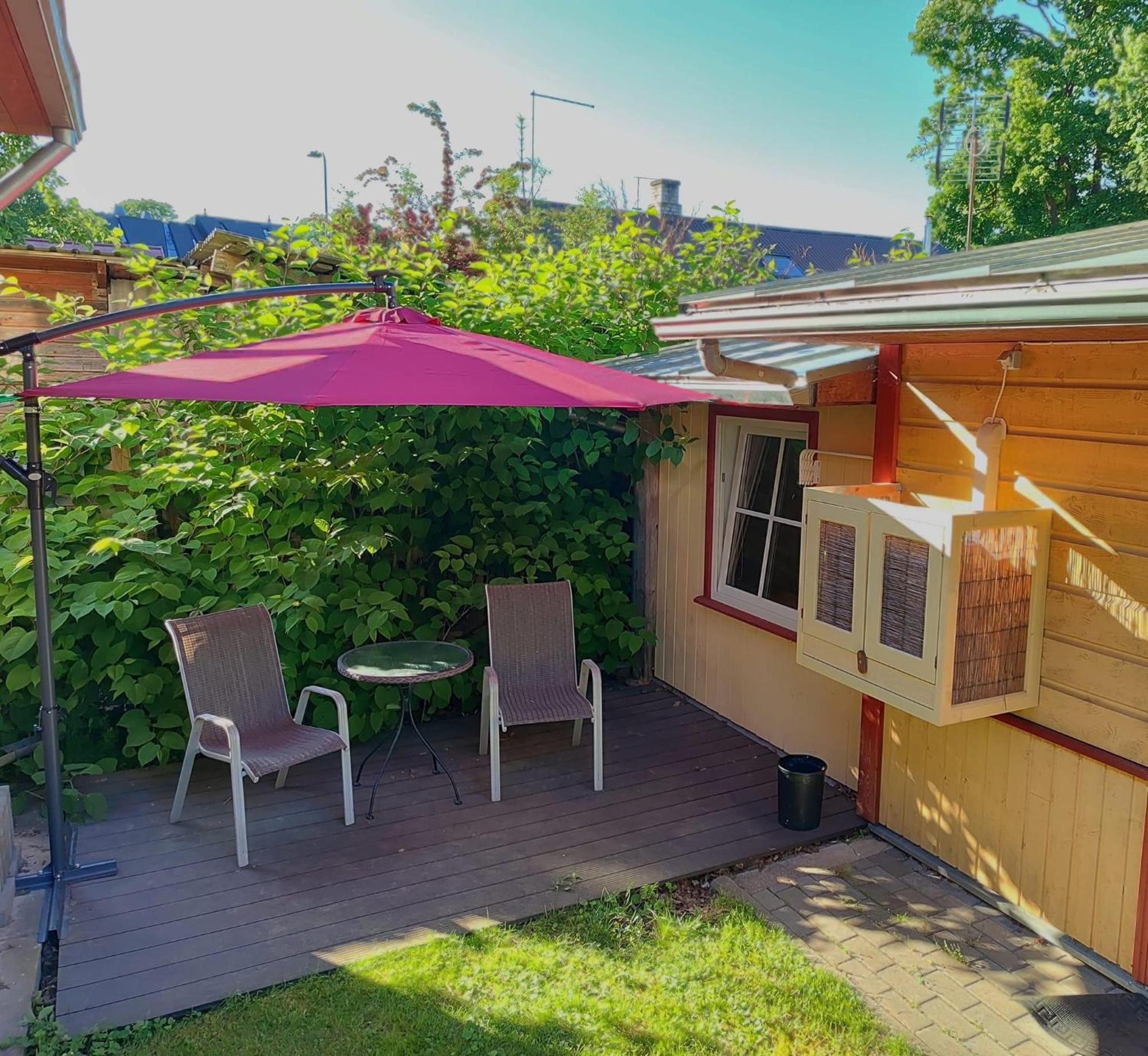Paerna Guesthouse & Apartments Kuressaare Dış mekan fotoğraf